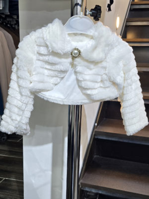 Boléro fourrure blanc pour enfant chez Keya mariage Mulhouse