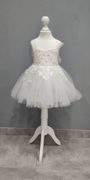 Robe de princesse enfant à dentelle chez Keya mariage Mulhouse