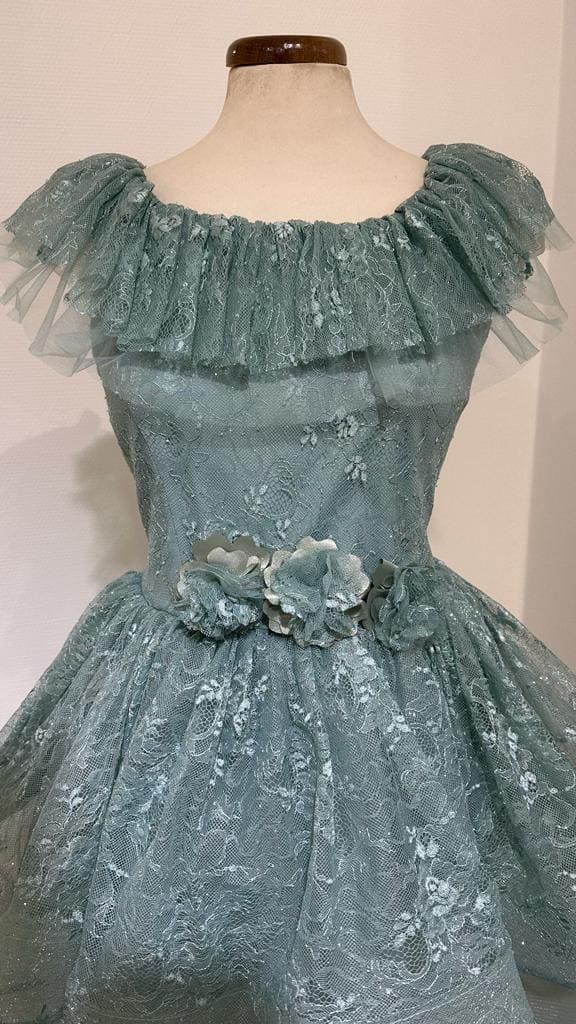 Robe de princesse enfant avec traîne