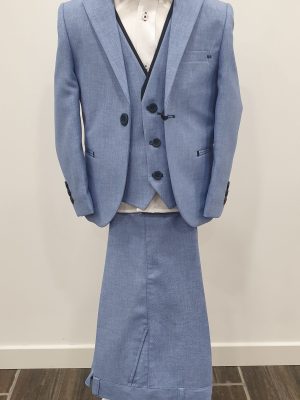 Costume enfant bleu ciel chez Keya mariage Mulhouse