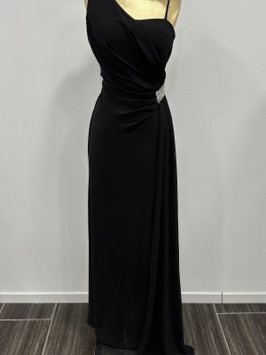 Robe de soirée mousseline à une bretelle large chez Keya mariage Mulhouse