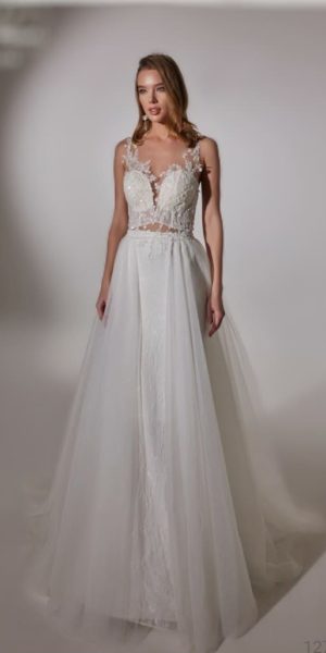 Robe de mariée sirène avec une surjupe en tulle chez Keya Mariage Mulhouse