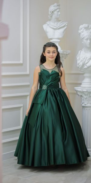 Robe princesse enfant satin chez Keya mariage Mulhouse