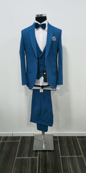 Costume homme bleu canard chez Keya mariage Mulhouse