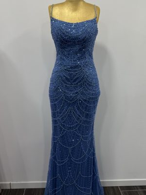 Robe de soirée sirène perlée et à strass chez Keya Mariage Mulhouse