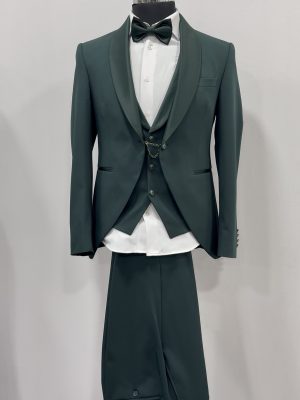 Costume homme vert col satin chez Keya mariage Mulhouse