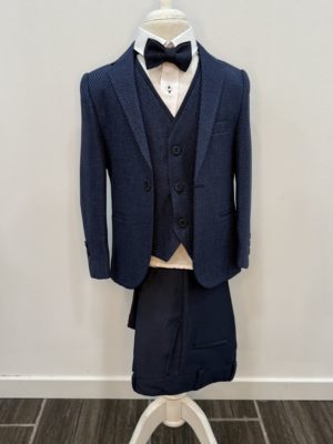 Costume enfant bleu marine chez Keya Mariage Mulhouse