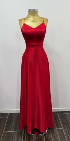Robe demoiselle d'honneur satinée chez Keya Mariage Mulhouse