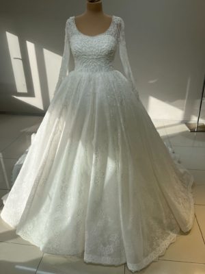 Robe de mariée sur mesures chez Keya mariage Mulhouse