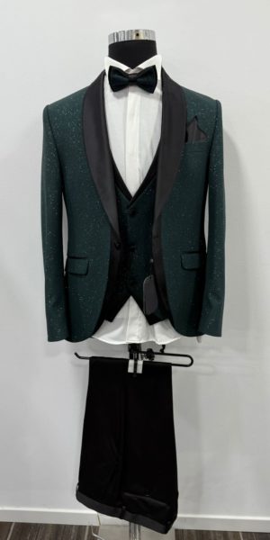 Costume homme vert brillant chez Keya mariage Mulhouse
