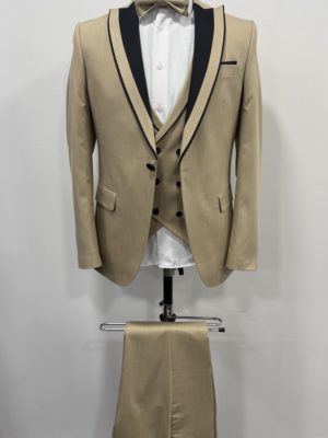 Costume Camel chez Keya Mariage