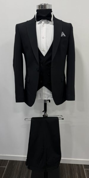 Costume homme noir chez Keya Mariage Mulhouse