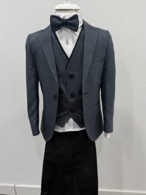 Costume enfant gris foncé chez Keya Mariage Mulhouse