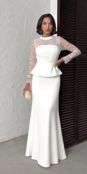 Robe de soirée blanche à dentelle chez Keya mariage Mulhouse