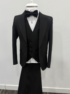 Costume enfant 5 pièces noir chez Keya Mariage Mulhouse