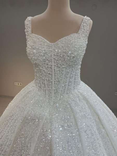 Robe de mariée Princesse Scintillante - La Majestueuse – Image 2