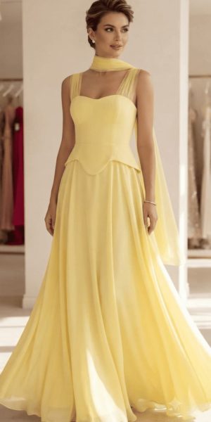 Robe de soirée longue jaune pastel en mousseline fluide avec bustier structuré, bretelles en tulle et écharpe assortie - Keya Mariage